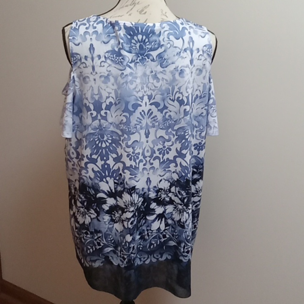 JM Collection Woman Size 1X cold shoulder sleeved women's top - Picture 8 of 11